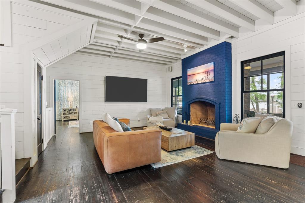 Club Lake - Residential