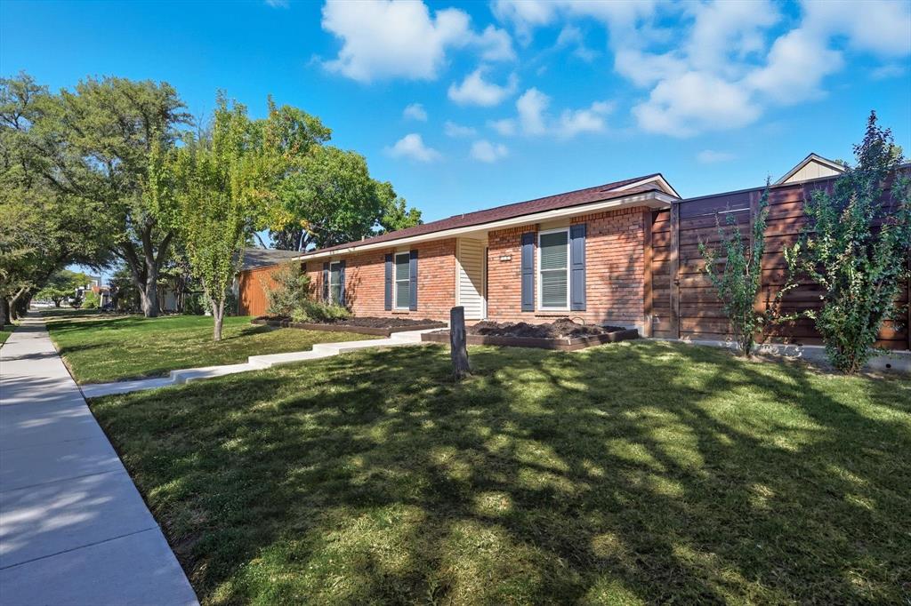 830 Pinehill Lane
