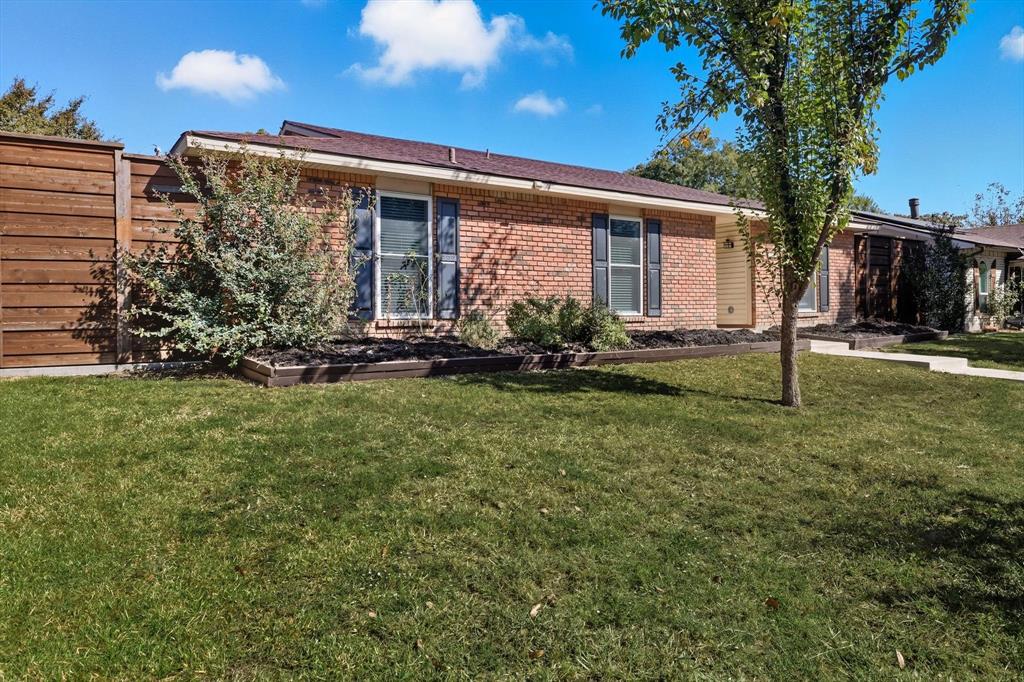 830 Pinehill Lane