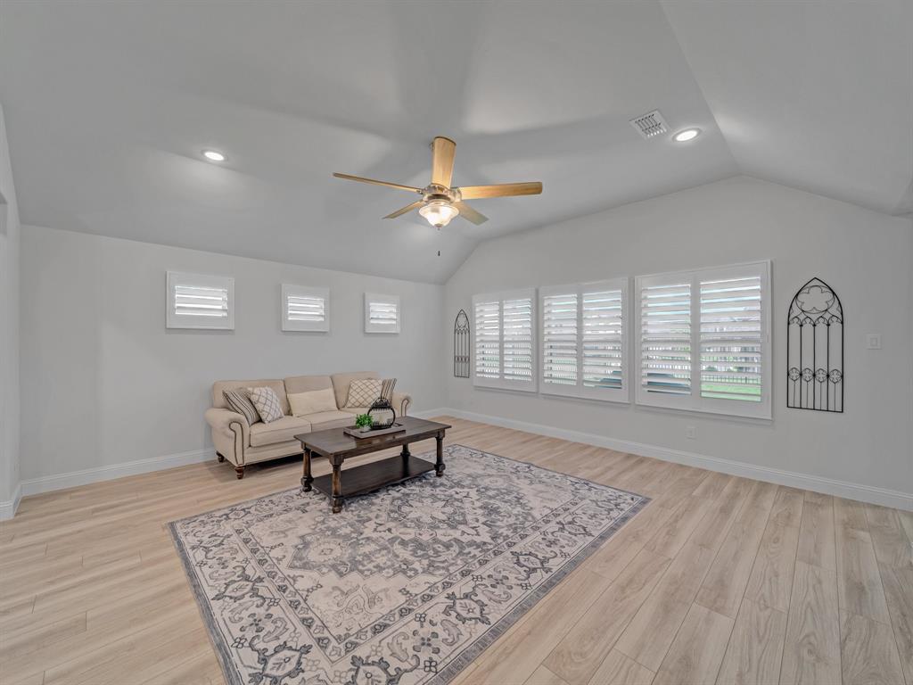 809 Mathew Drive
