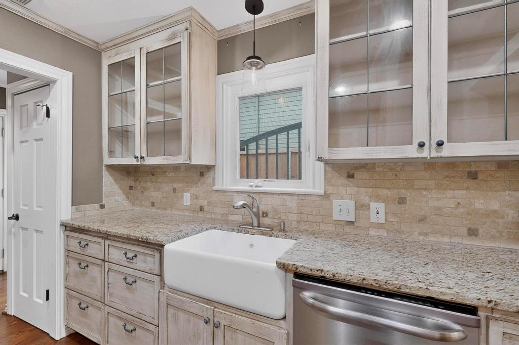 Rector Place - Residential Lease