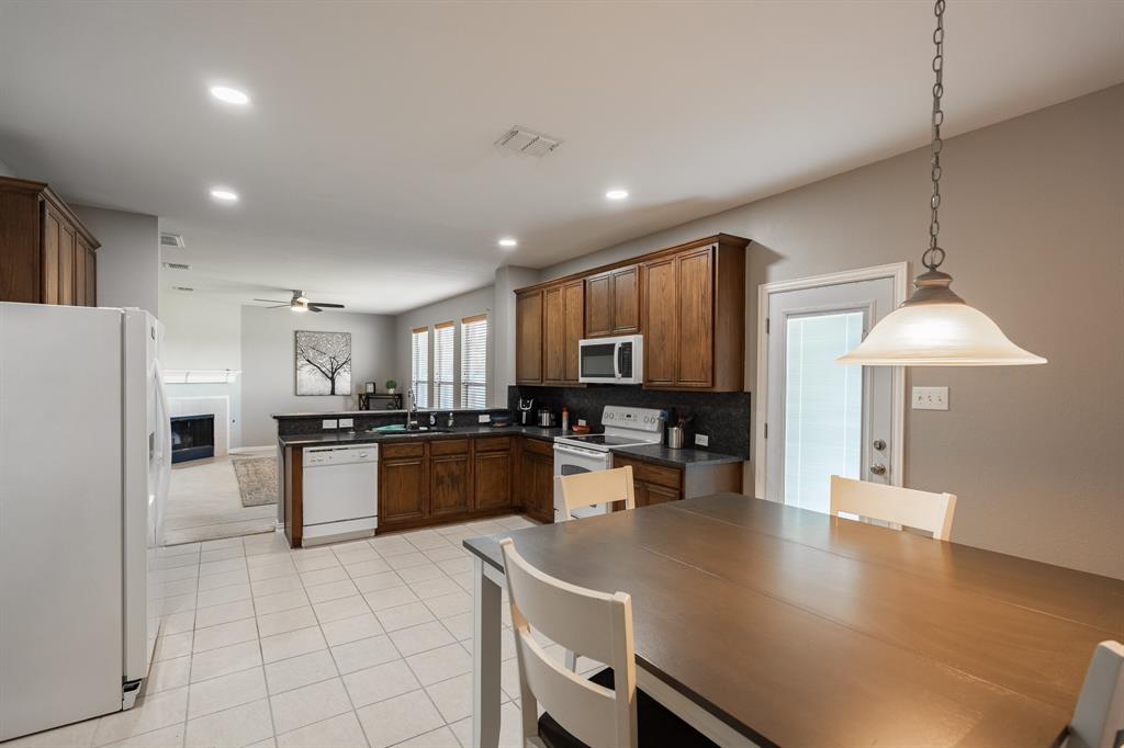 7807 Enchanted Isle Drive