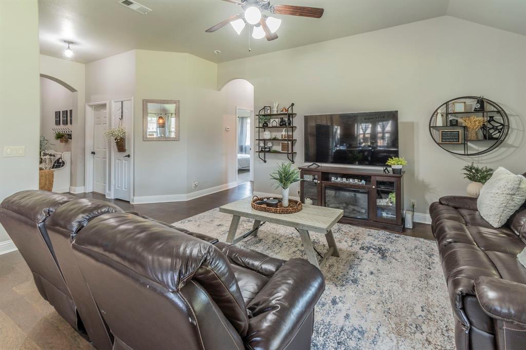 Cross Oak Ranch Ph 3 Tr 11 - Residential