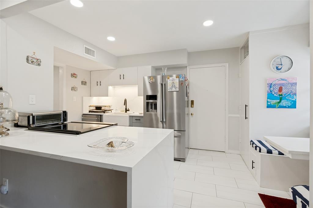 Park Carillon Condo - Residential