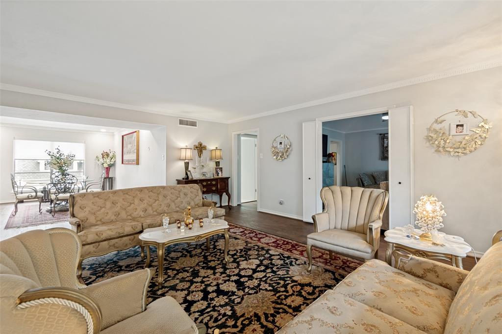 Park Carillon Condo - Residential