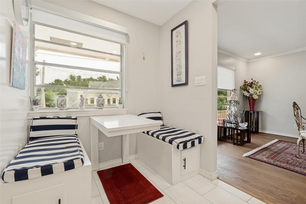 Park Carillon Condo - Residential