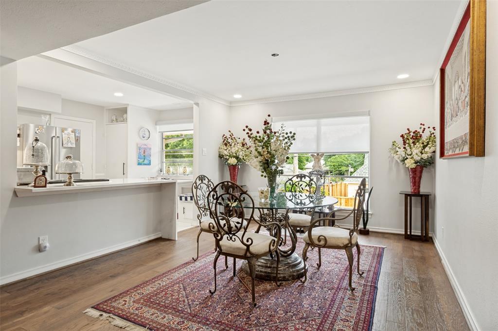 Park Carillon Condo - Residential
