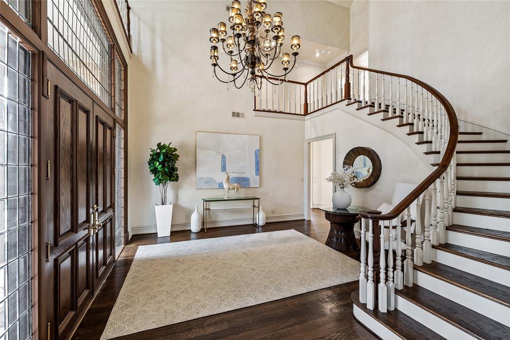 Williamsburg At Preston - Residential