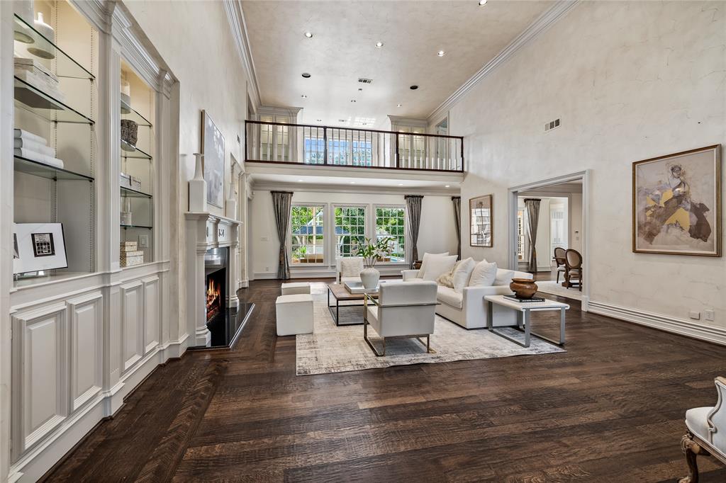 Williamsburg At Preston - Residential