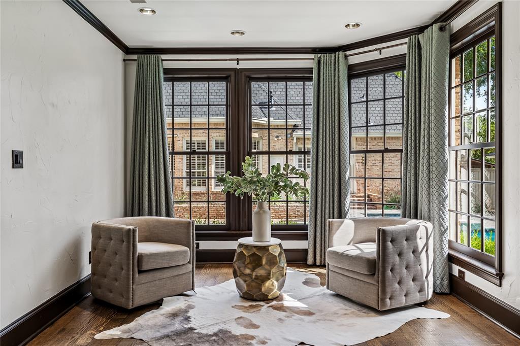 Williamsburg At Preston - Residential