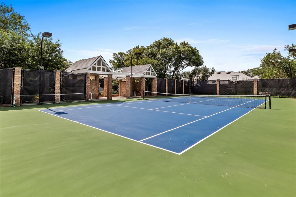 Williamsburg At Preston - Residential