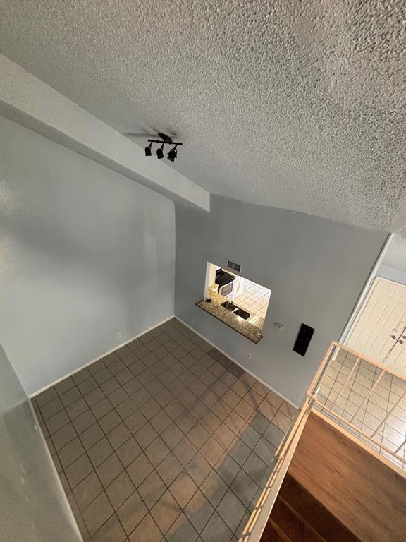 Jackson Arms Rep Sec 02 Ph 01 - Residential Lease