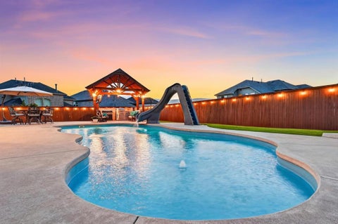 Photo of 1812 Briscoe Drive, Lantana, TX 76226 (MLS # 21386861)
