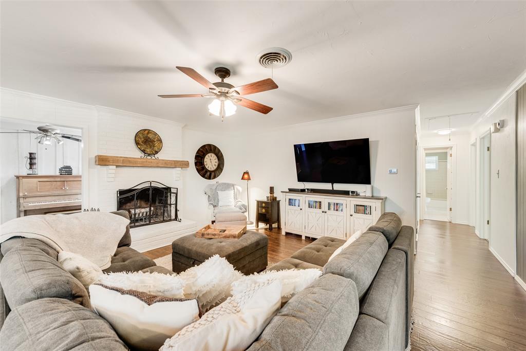406 Summit Drive