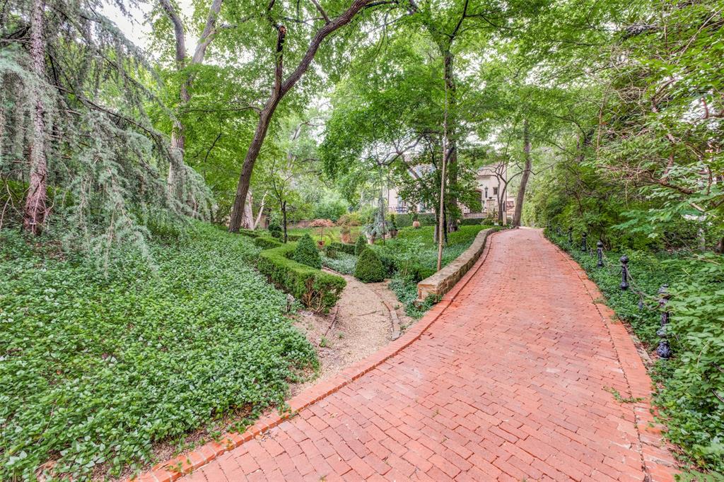 4107 Turtle Creek Boulevard