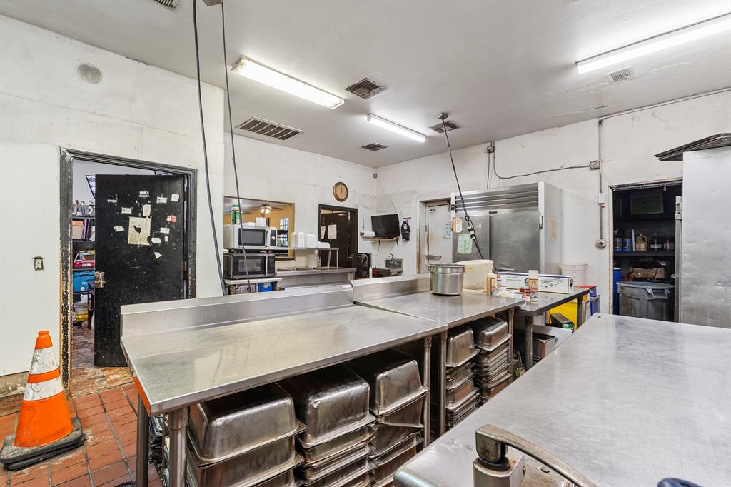 Elaines Kitchen - Commercial Sale