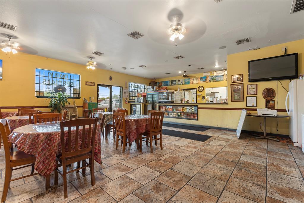 Elaines Kitchen - Commercial Sale