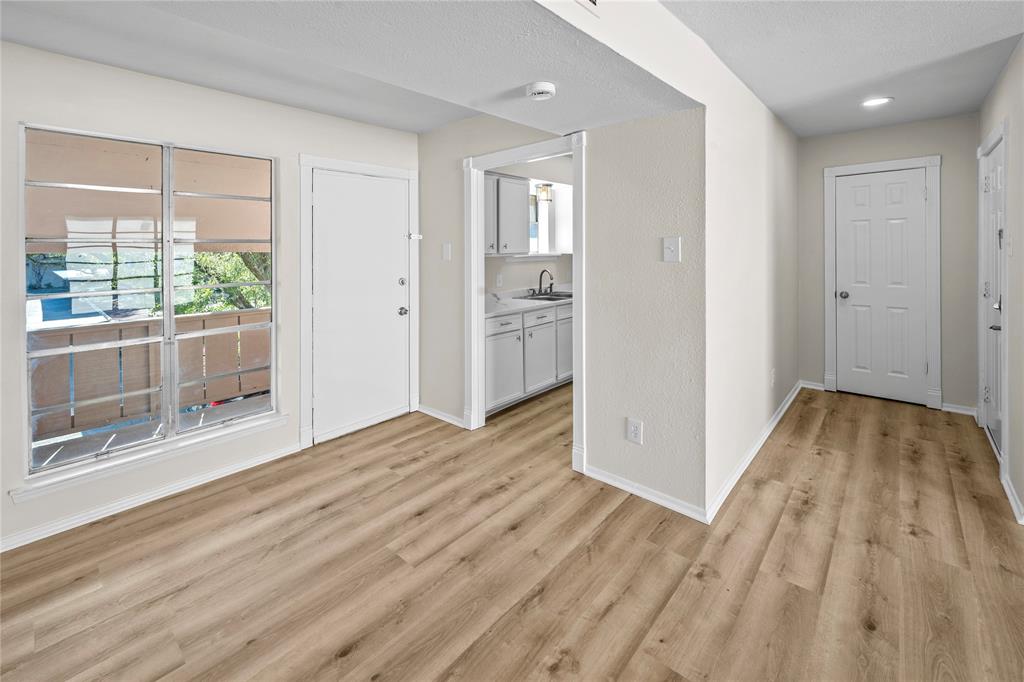 HOLLOWS NORTH CONDOMINIUM - Residential