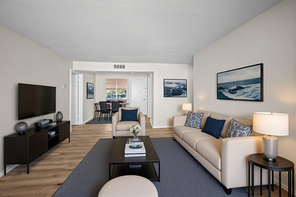 HOLLOWS NORTH CONDOMINIUM - Residential