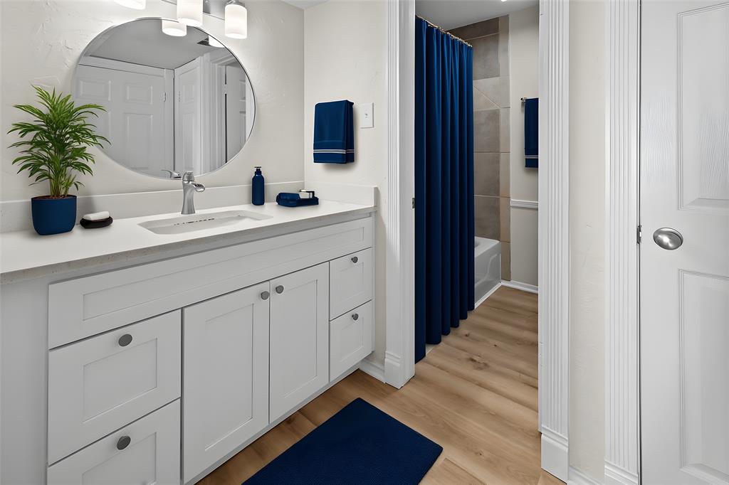 HOLLOWS NORTH CONDOMINIUM - Residential