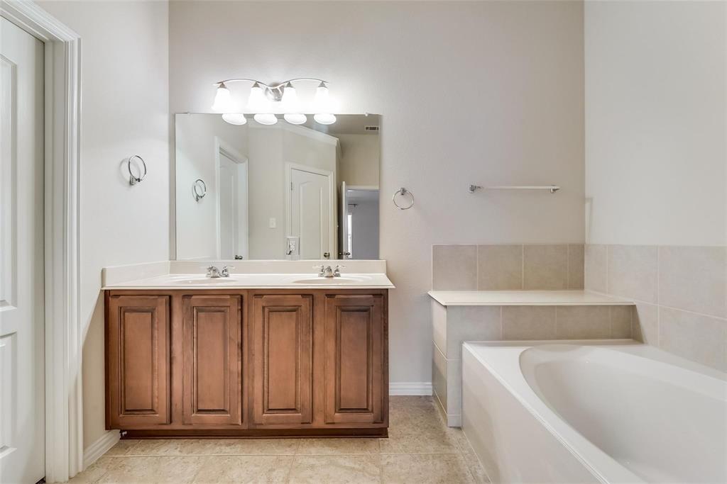 Villages Of Woodland Spgs W - Residential Lease