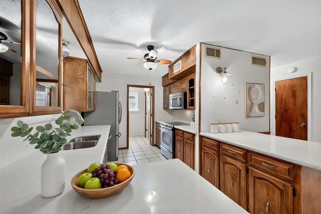 3905 Palomino Drive