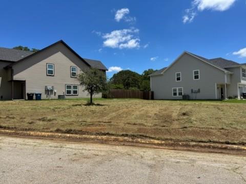 Krawford Place - Land