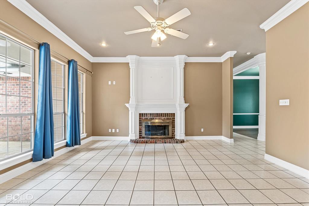 Benton, Louisiana 71006, United States, 4 Bedrooms Bedrooms, ,2 BathroomsBathrooms,Residential,Pending,57837