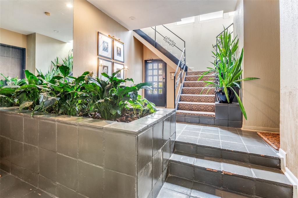 Gilbert Condo 3727 - Residential