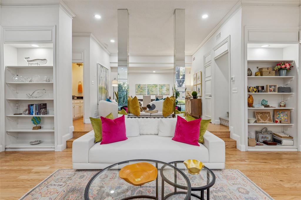 3727 Gilbert Avenue A