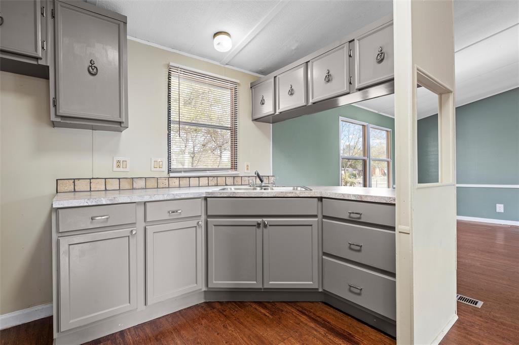 0249.00S28 - Residential