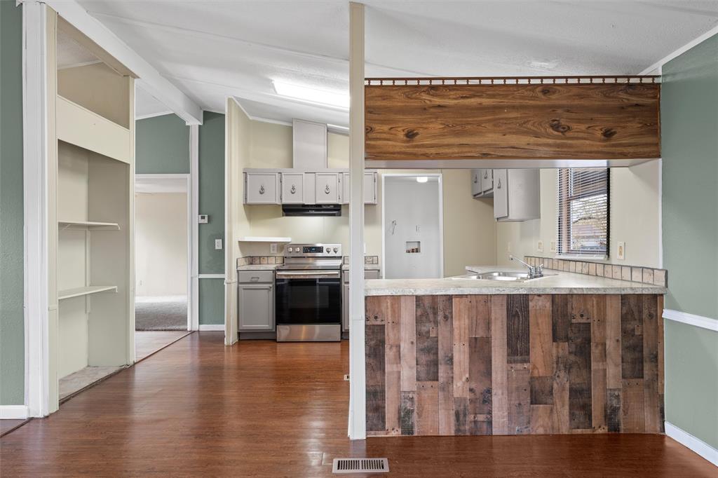 0249.00S28 - Residential