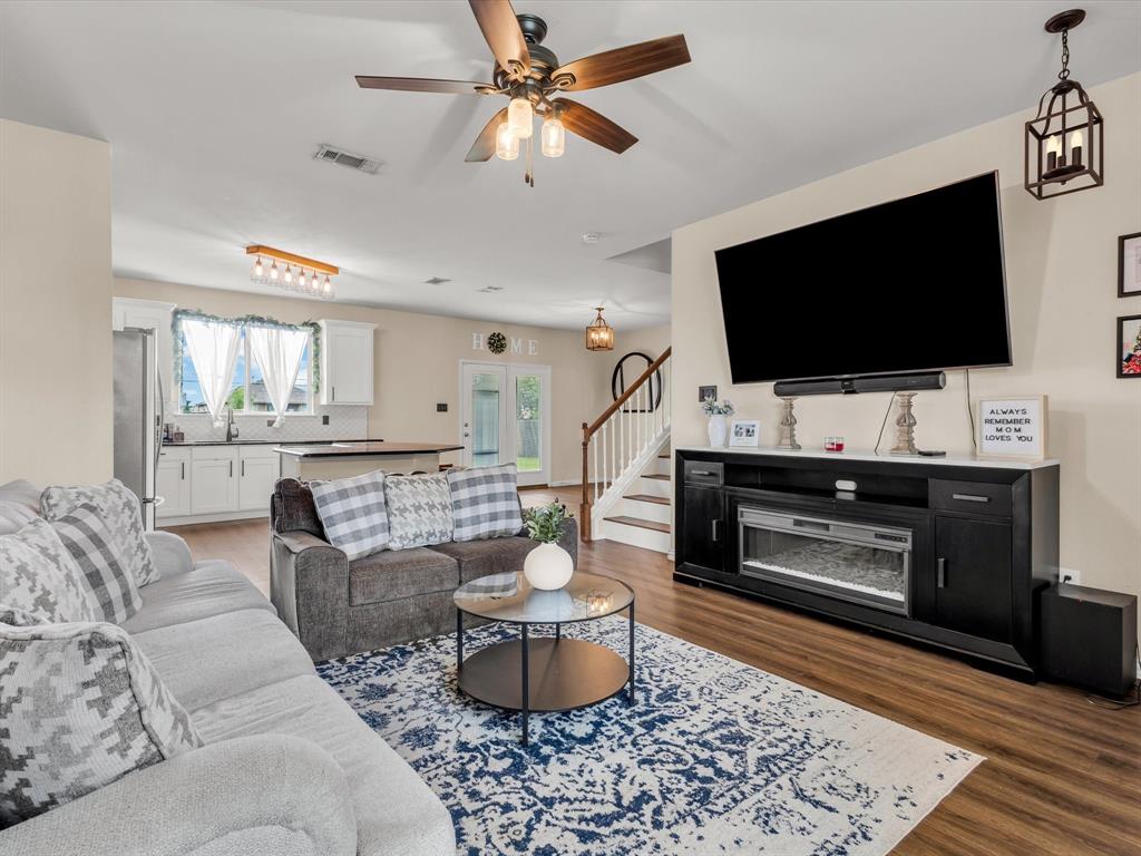 5221 Wheat Sheaf Trail