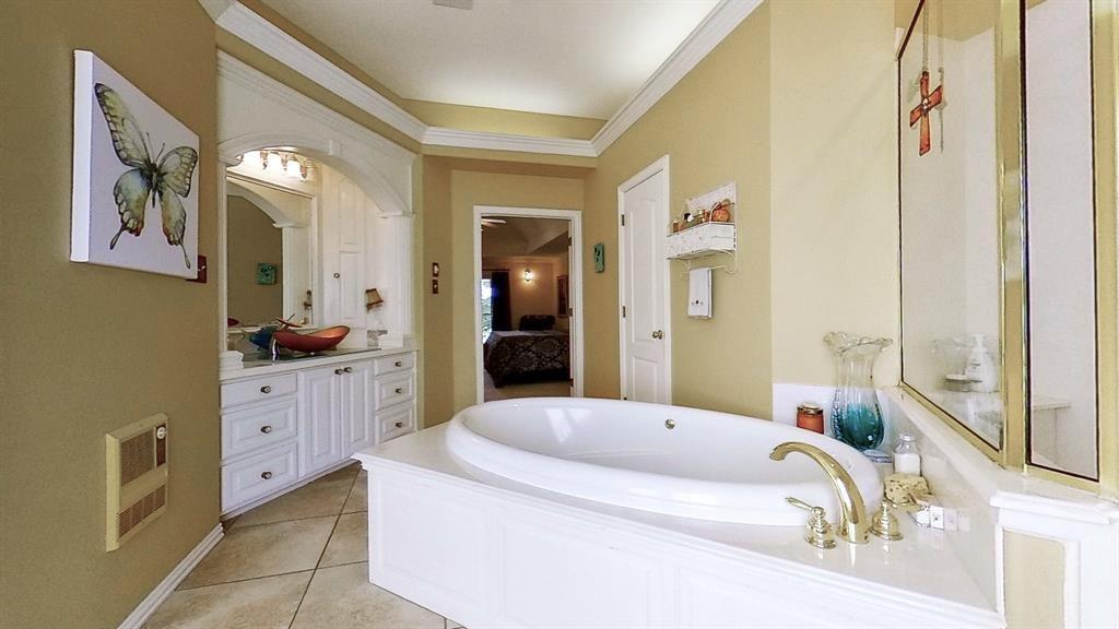 Runaway Bay - Residential