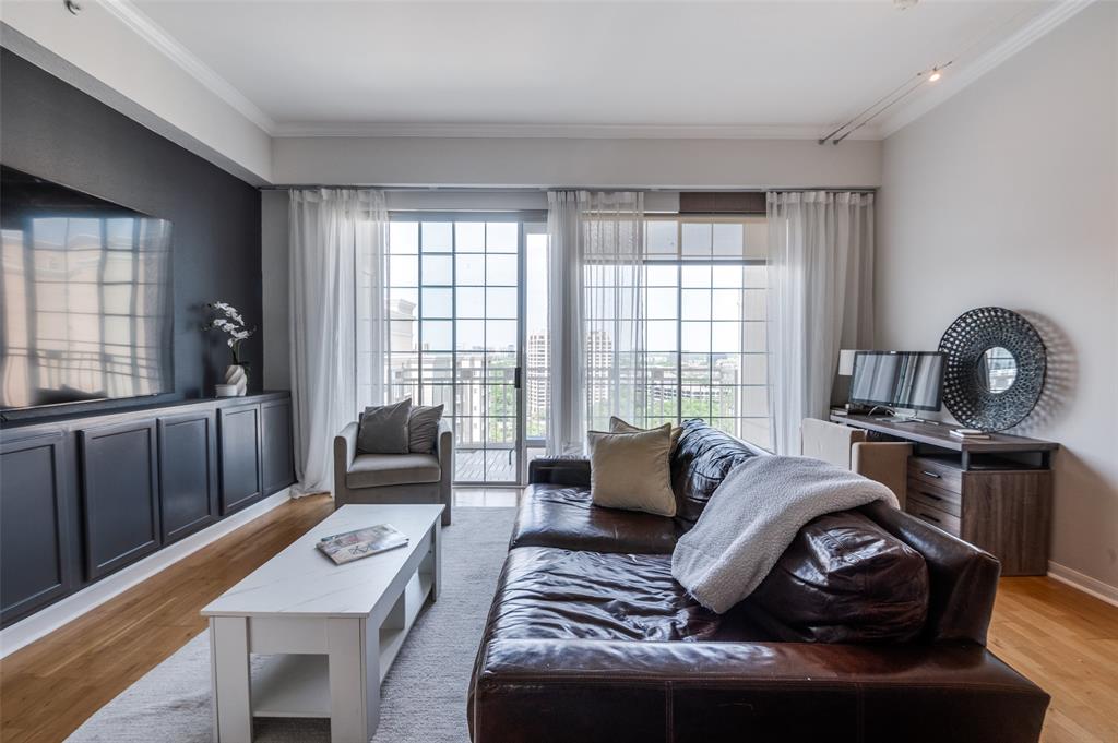 3225 Turtle Creek Boulevard 1621
