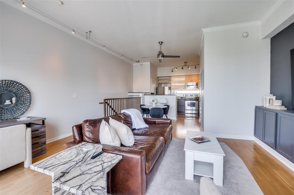 3225 Turtle Creek Boulevard 1621