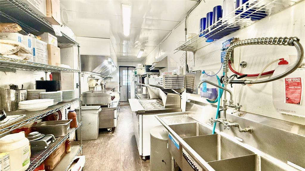 SE Young Co - Commercial Sale