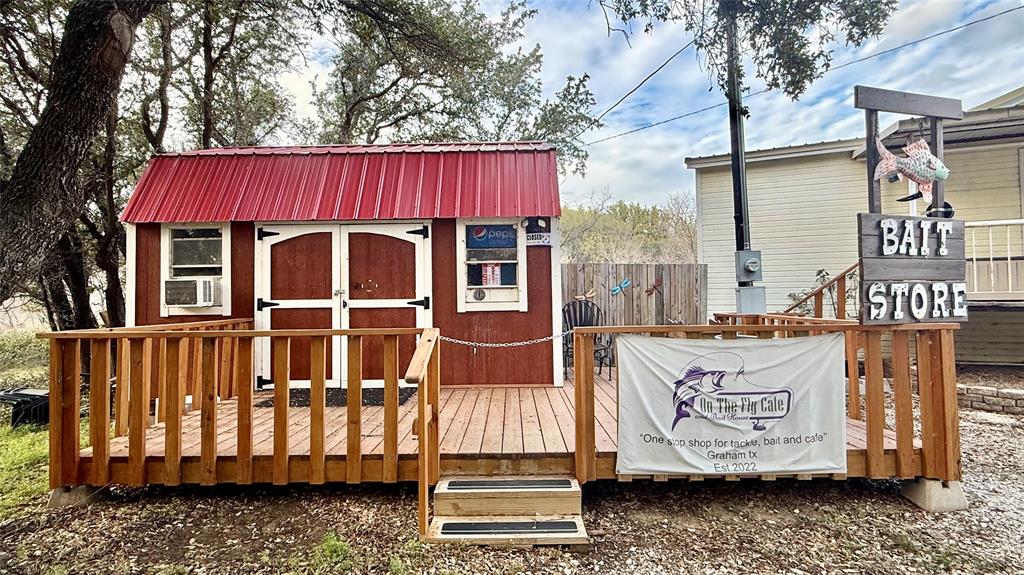 SE Young Co - Commercial Sale