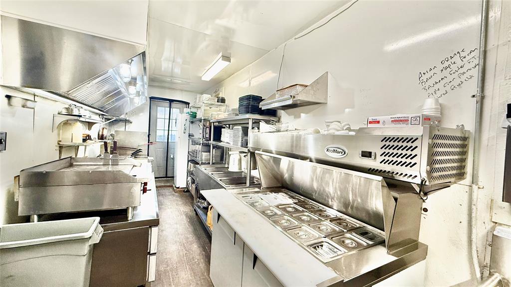 SE Young Co - Commercial Sale