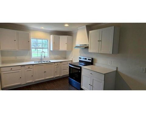 Photo of 4302 Roberts Street, Greenville, TX 75401 (MLS # 21170174)