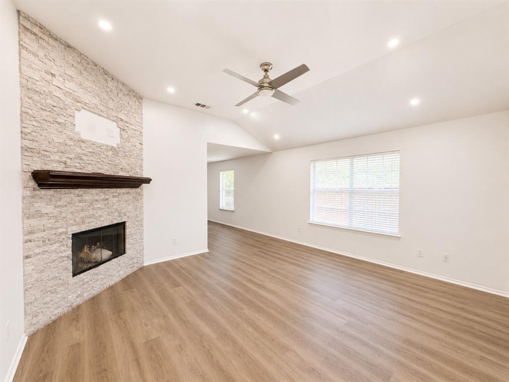 Photo of 515 Haymarket Drive, Dallas, TX 75217 (MLS # 21303158)