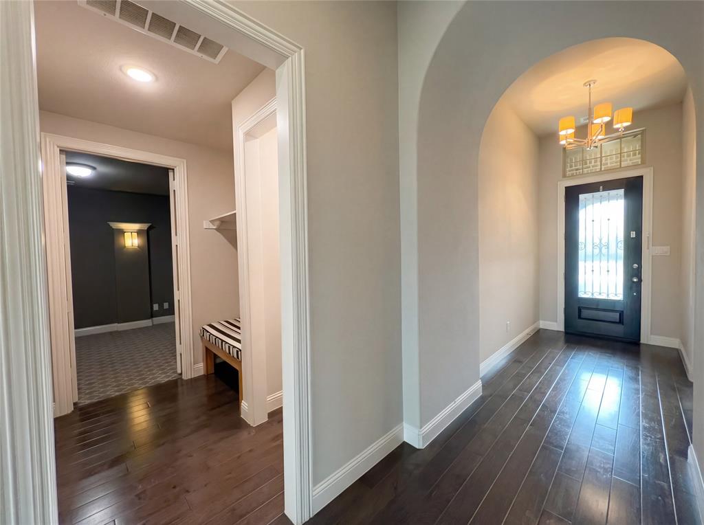 9220 Prickly Pear Trail