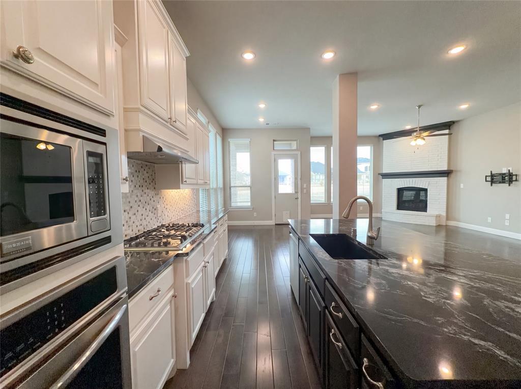 9220 Prickly Pear Trail