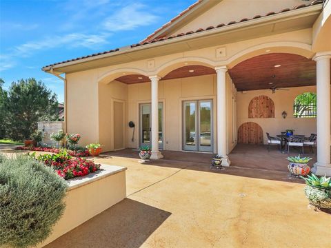 A home in Hudson Oaks