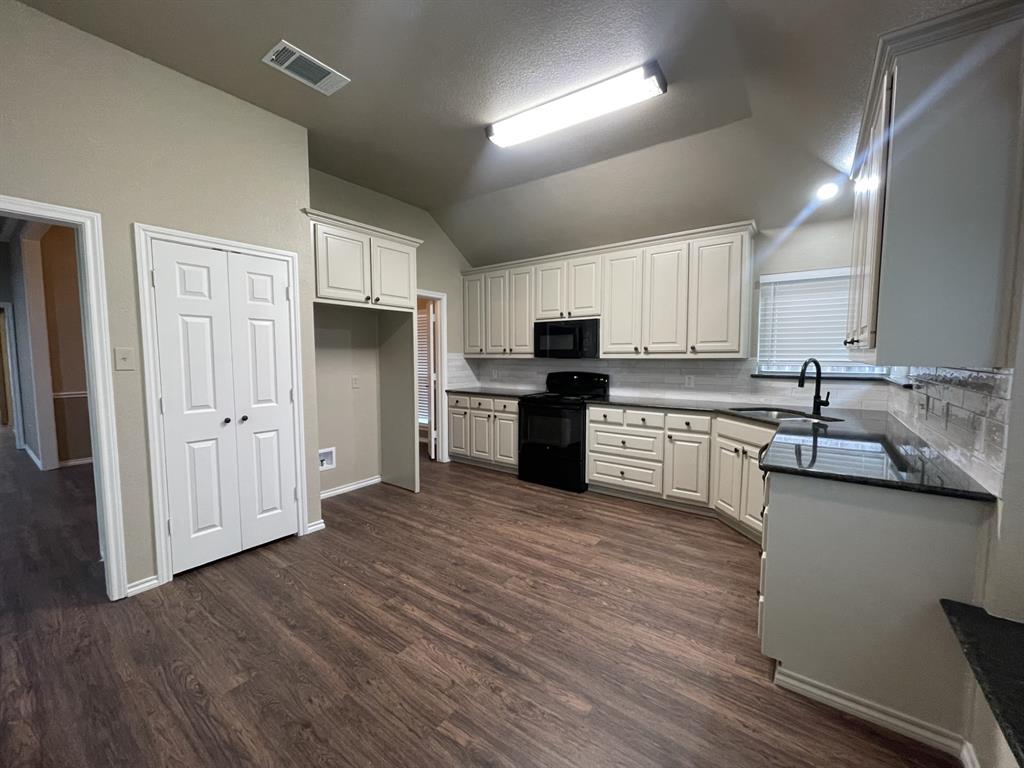 204 Carlsbad Drive
