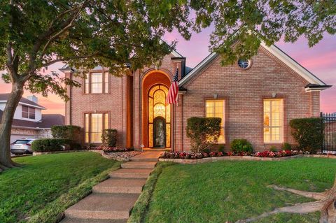 Photo of 4111 Paddington Lane, Colleyville, TX 76034 (MLS # 21290271)