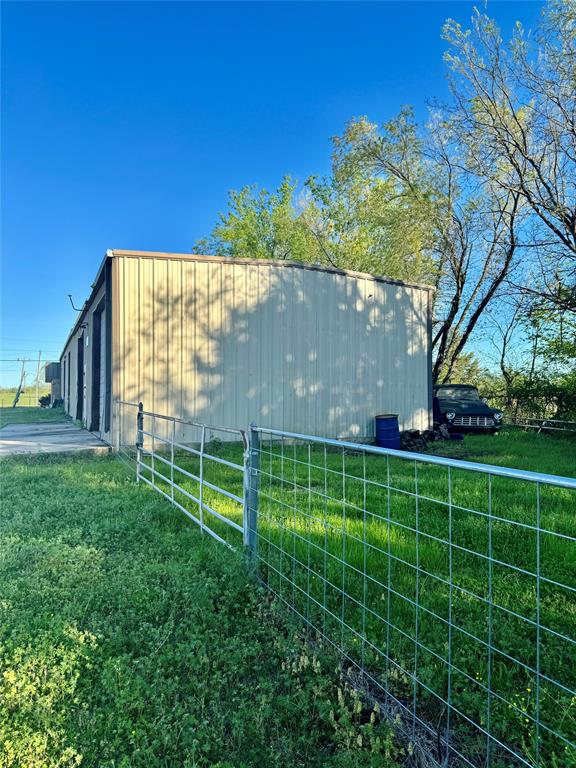 City Of Paris - Commercial Sale