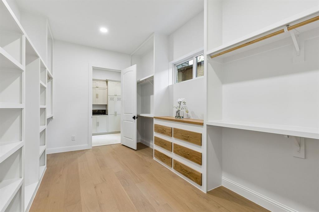 LAKEWOOD HILLS - Residential
