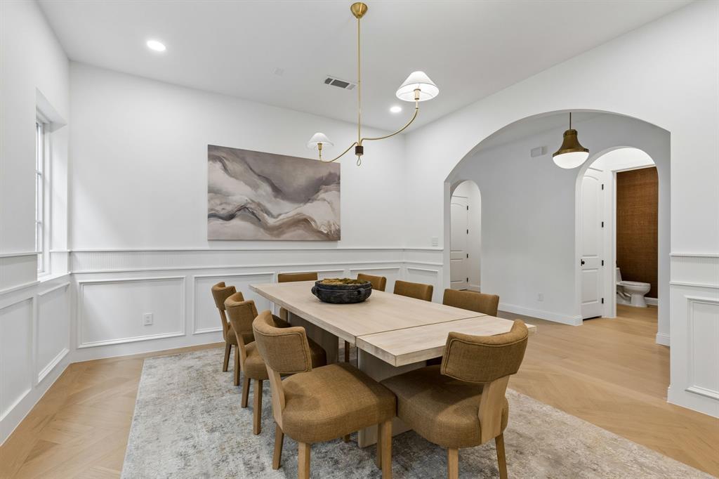 7107 Coronado Avenue