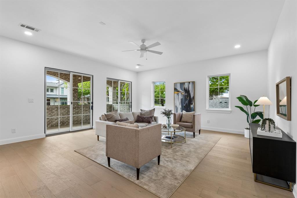 LAKEWOOD HILLS - Residential